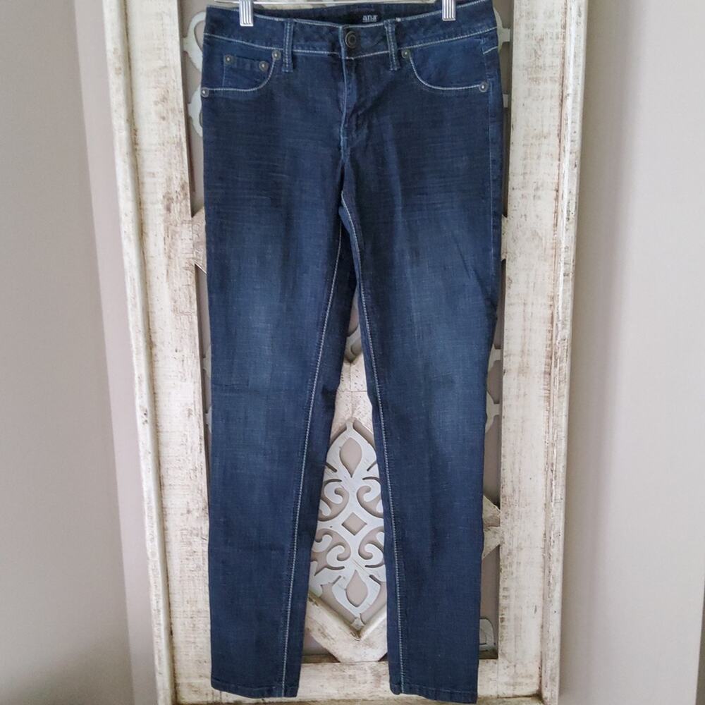 a.n.a Women's Skinny Denim Jeans in a Dark Blue Wash with White Trim